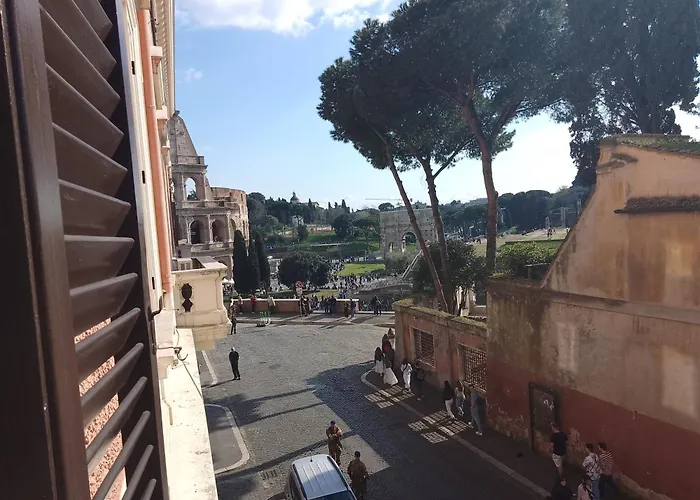 Apartamento Vista Colosseo Con 3 Camere, 3 Bagni A 100m Dalla Metro Colosseo