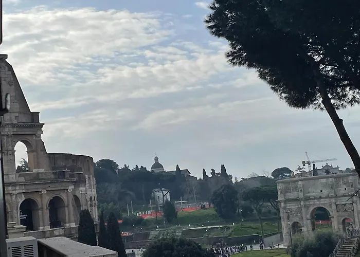 Apartamento Vista Colosseo Con 3 Camere, 3 Bagni A 100m Dalla Metro Colosseo
