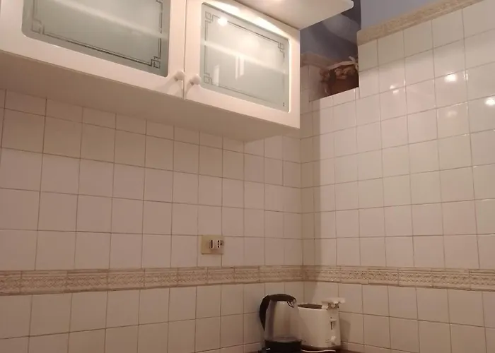 Apartamento Vista Colosseo Con 3 Camere, 3 Bagni A 100m Dalla Metro Colosseo Roma