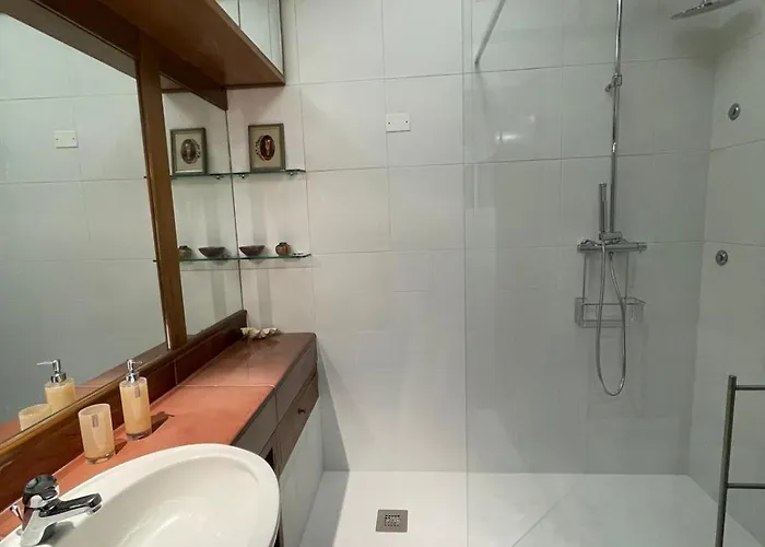 Apartamento Vista Colosseo Con 3 Camere, 3 Bagni A 100m Dalla Metro Colosseo Roma